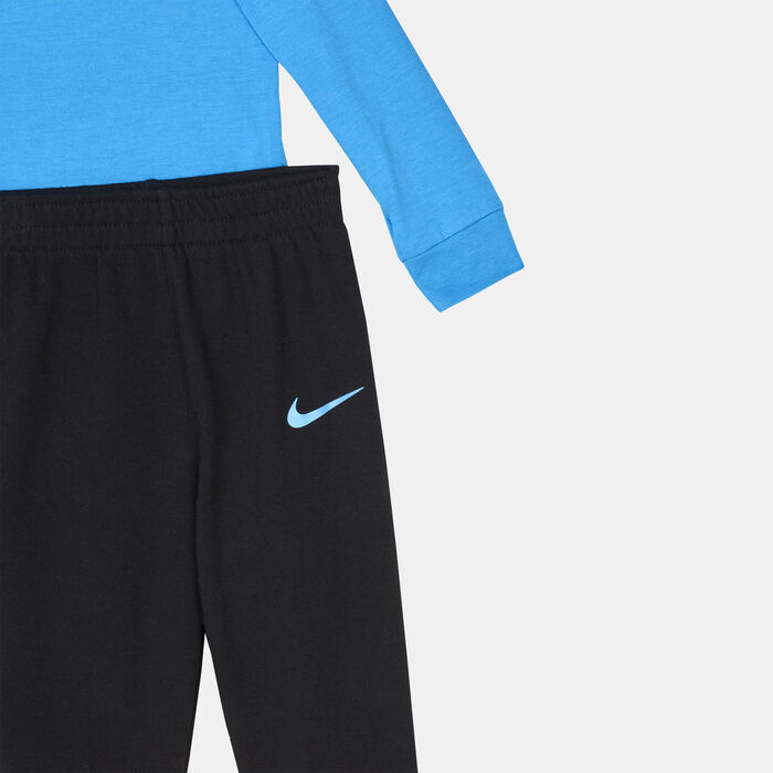 Nike Kids' Sportswear Sweatshirt and Sweatpants Set Black Nike Kids' Sportswear Sweatshirt and Sweatpants Set Black image number 1