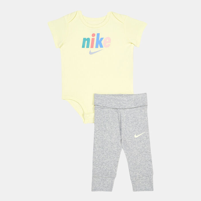 Nike Kids' Bodysuit And Pants Set Grey Nike Kids' Bodysuit And Pants Set Grey image number 0