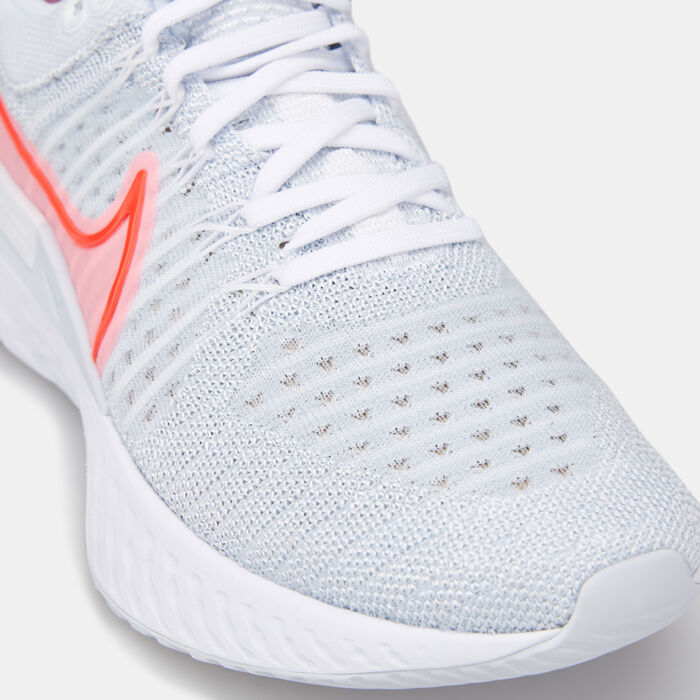 Nike Women's React Infinity Run 2 Shoe Silver Nike Women's React Infinity Run 2 Shoe Silver image number 4