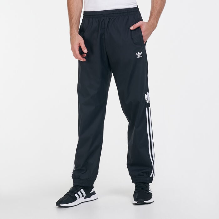 adidas Originals Men's Adicolor 3D Trefoil 3-Stripes Track Pants Black adidas Originals Men's Adicolor 3D Trefoil 3-Stripes Track Pants Black image number 0