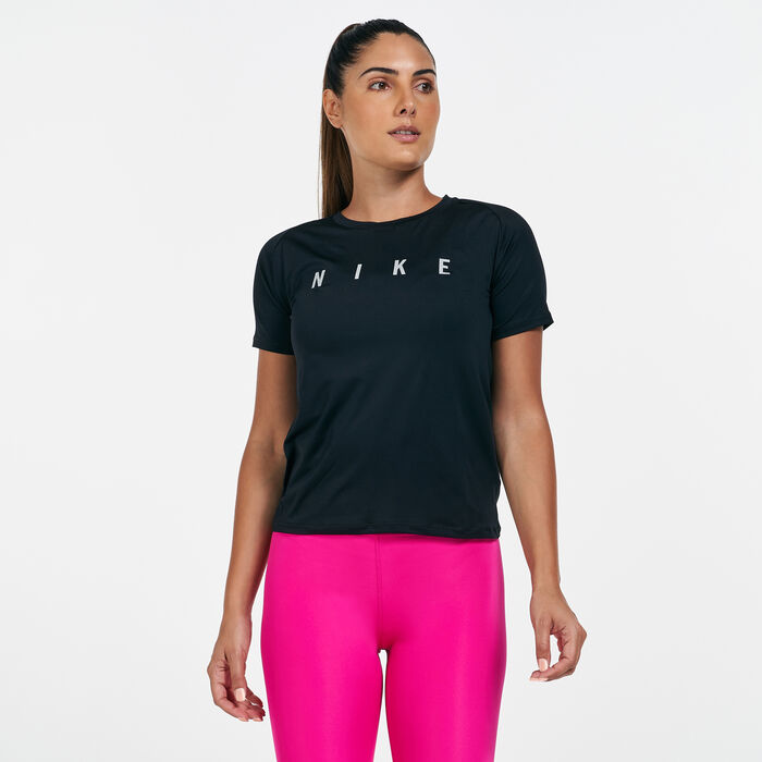 Nike Women's Miler Run Division T-Shirt Black Nike Women's Miler Run Division T-Shirt Black image number 0