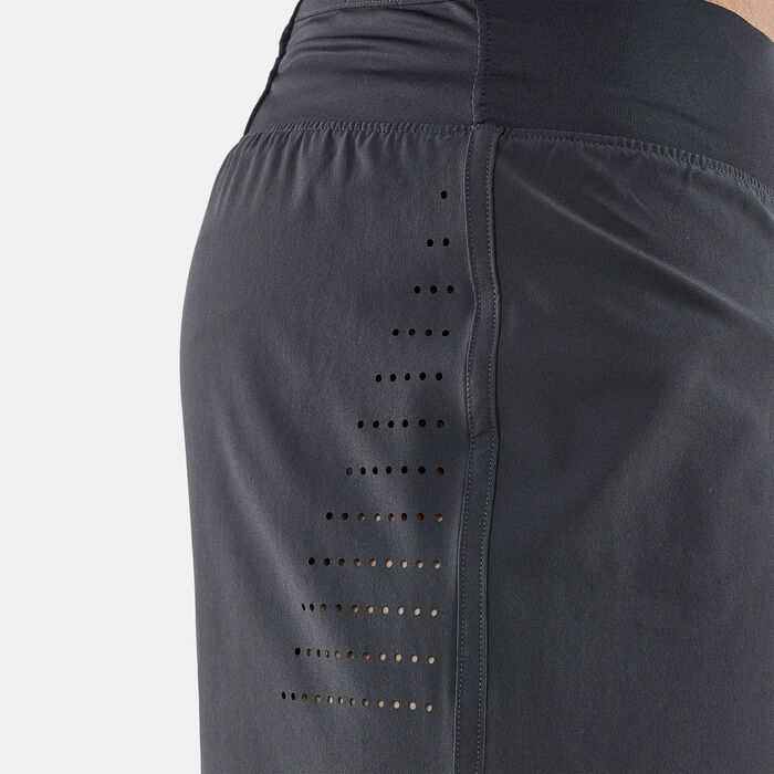 Under Armour Men's UA Speedpocket 7-Inch Shorts Grey Under Armour Men's UA Speedpocket 7-Inch Shorts Grey image number 3