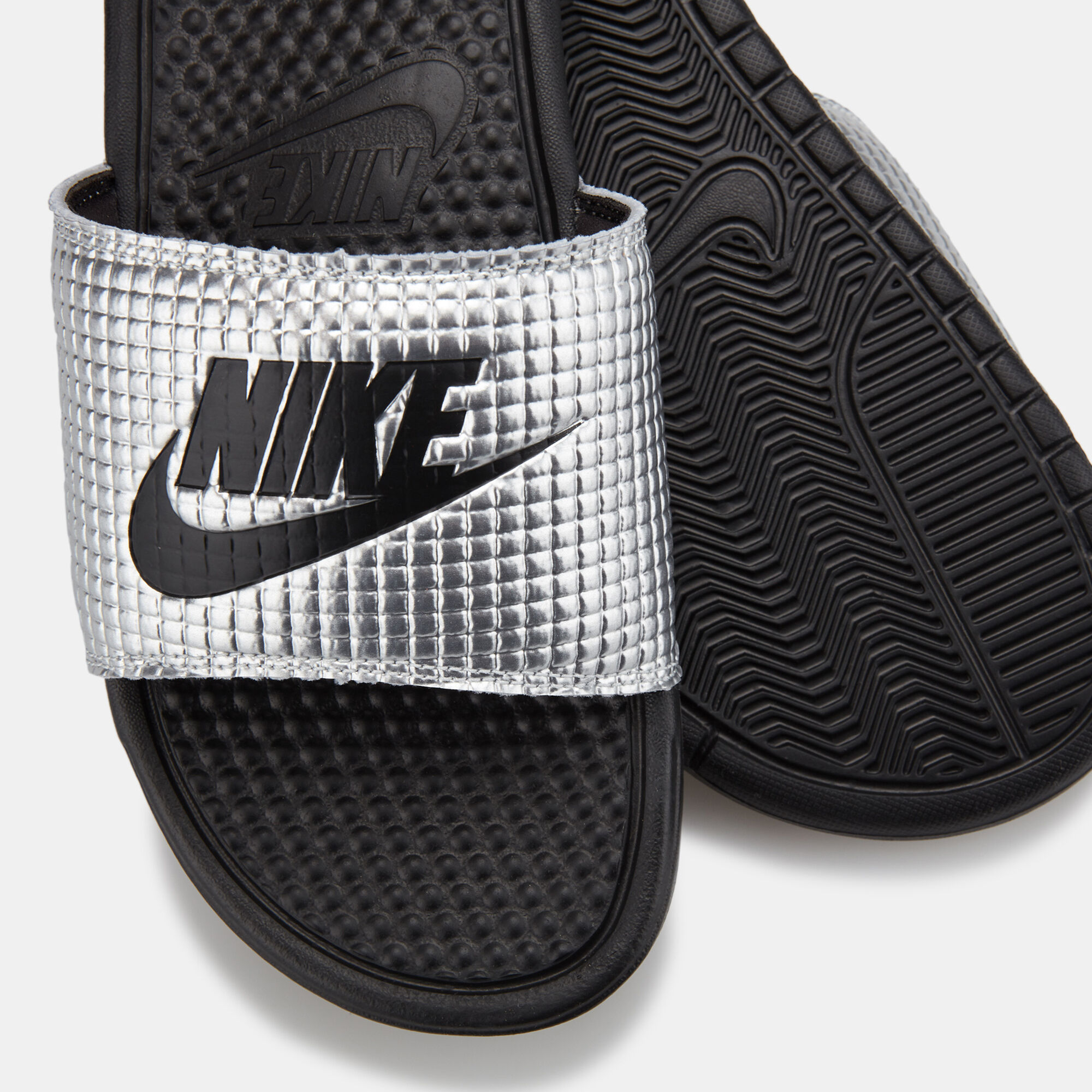 Nike men's benassi just do it slides outlet