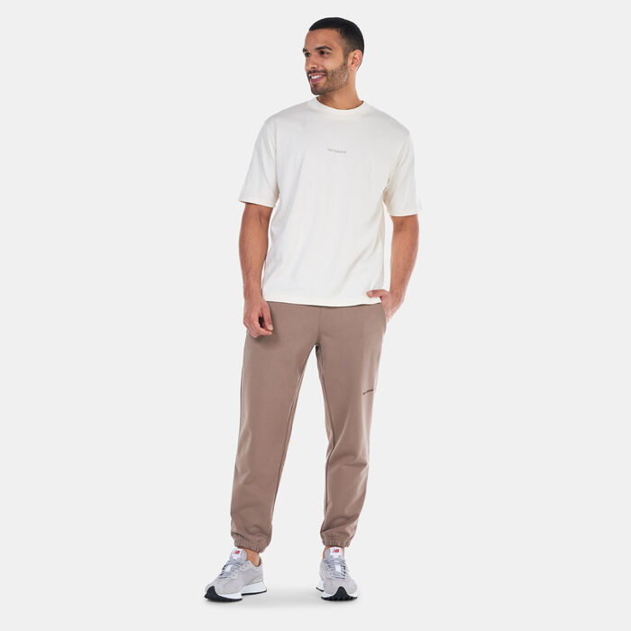 New Balance Men's Athletics Linear T-Shirt Beige New Balance Men's Athletics Linear T-Shirt Beige image number 2