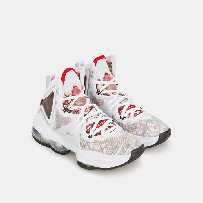 Nike Kids’ LeBron 19 Basketball Shoe (Older Kids) White Nike Kids’ LeBron 19 Basketball Shoe (Older Kids) White image number 2