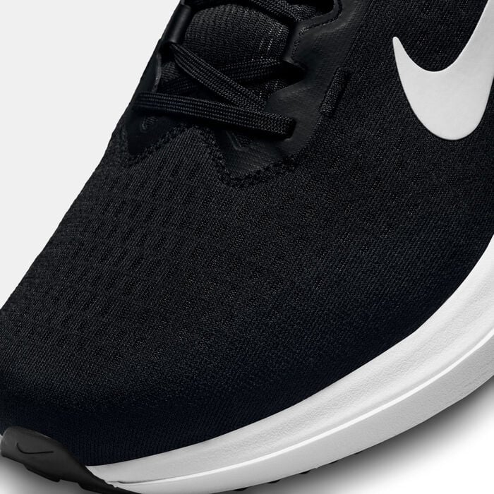 Nike Men's Winflo 10 Road Running Shoes (Extra Wide) Black Nike Men's Winflo 10 Road Running Shoes (Extra Wide) Black image number 4