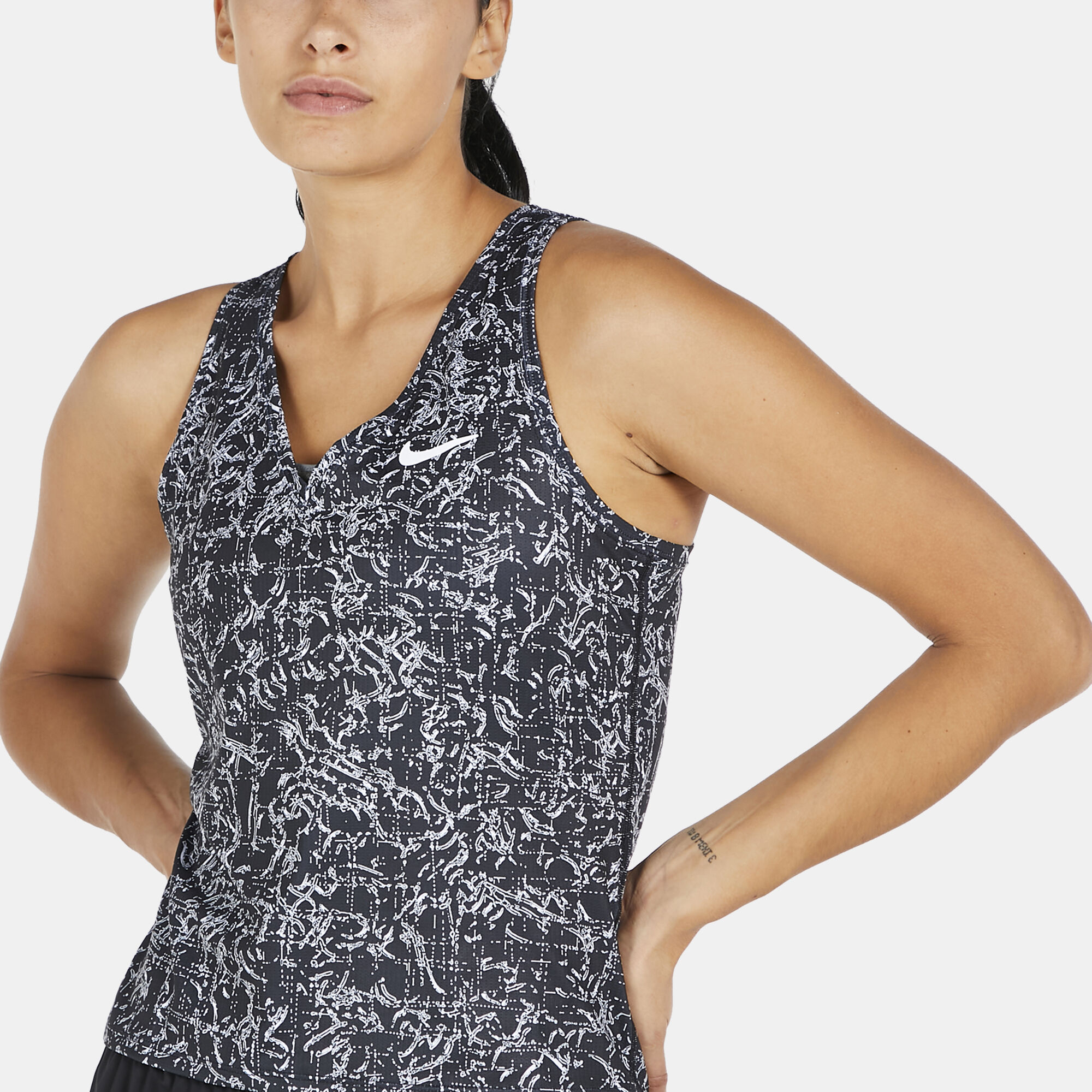 Nike victory tank top deals