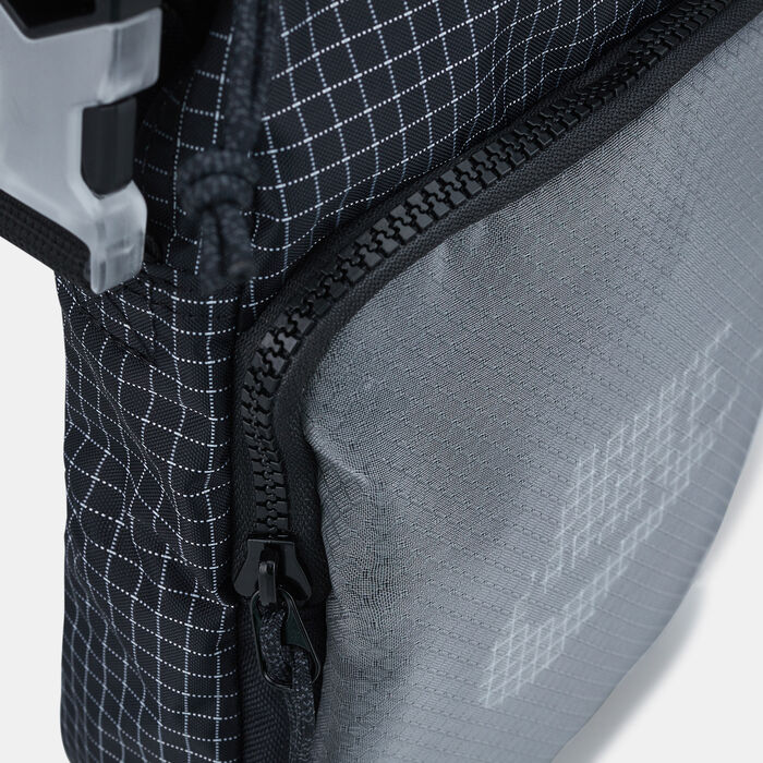 Nike Heritage 2.0 Small Items Crossbody Bag Grey image number 3