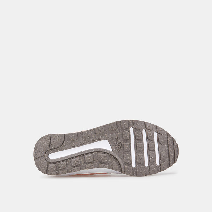 Nike Kids' MD Valiant SE Shoe (Older Kids) White Nike Kids' MD Valiant SE Shoe (Older Kids) White image number 3