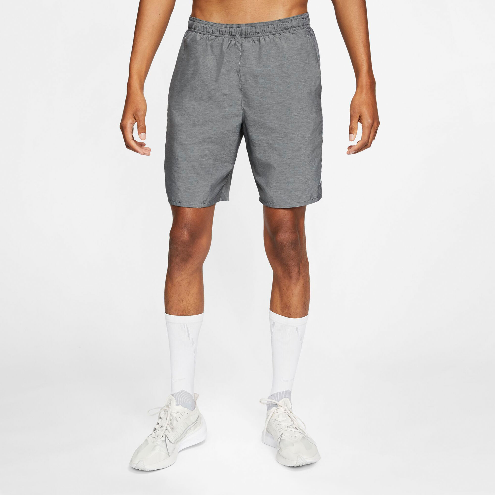 Nike challenger shorts grey top