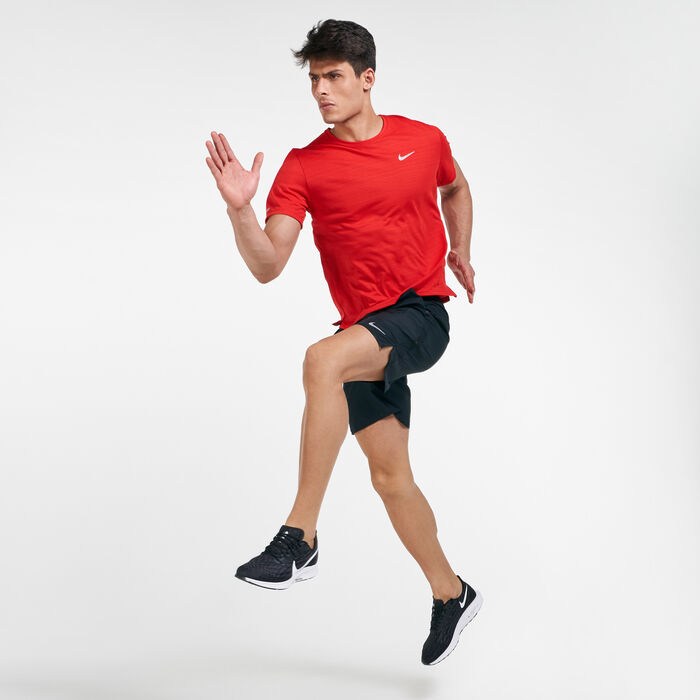 Nike Men's Dri-FIT Miler T-Shirt Red Nike Men's Dri-FIT Miler T-Shirt Red image number 2