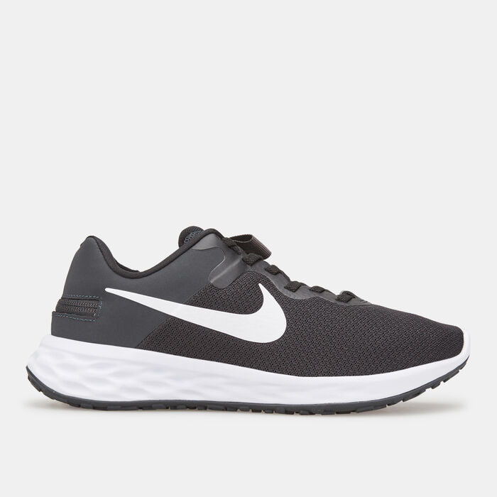 Nike Women's Revolution 6 FlyEase Next Nature Shoe Black Nike Women's Revolution 6 FlyEase Next Nature Shoe Black image number 0