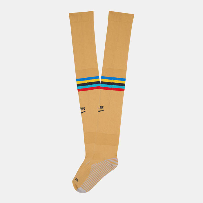Nike F.C. Barcelona Stadium Away Over-the-Calf Socks - 2022/23 Beige Nike F.C. Barcelona Stadium Away Over-the-Calf Socks - 2022/23 Beige image number 0