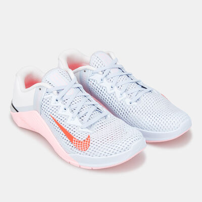Nike Women's Metcon 6 Shoe Grey Nike Women's Metcon 6 Shoe Grey