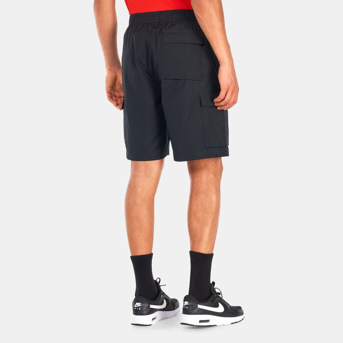 Nike Men's Club Woven Cargo Shorts Black Nike Men's Club Woven Cargo Shorts Black image number 1