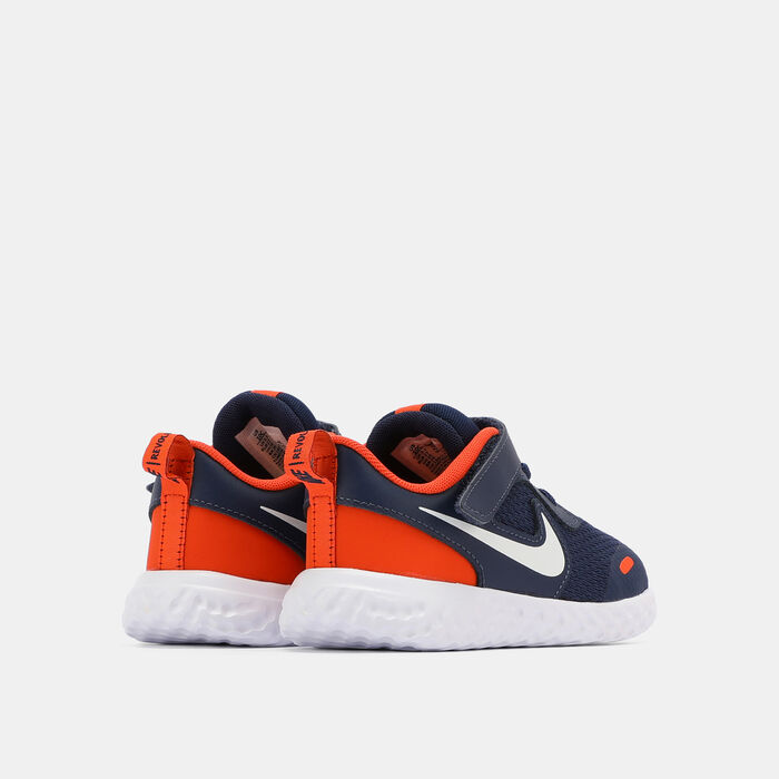 Nike Kids' Revolution 5 Shoe (Baby and Toddler) Blue Nike Kids' Revolution 5 Shoe (Baby and Toddler) Blue image number 2