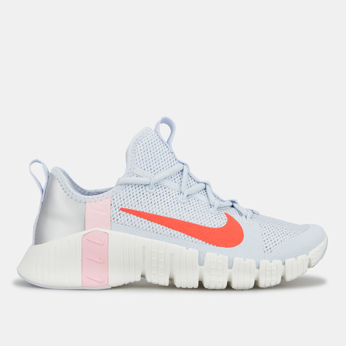 Nike Women's Free Metcon 3 Shoe Grey Nike Women's Free Metcon 3 Shoe Grey image number 0