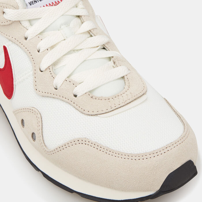 Nike Women's Venture Runner Shoe White Nike Women's Venture Runner Shoe White image number 4
