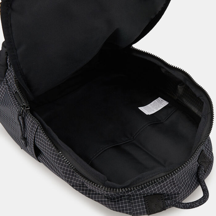 Nike Men's Hayward 2.0 Backpack (26L) Grey Nike Men's Hayward 2.0 Backpack (26L) Grey image number 3