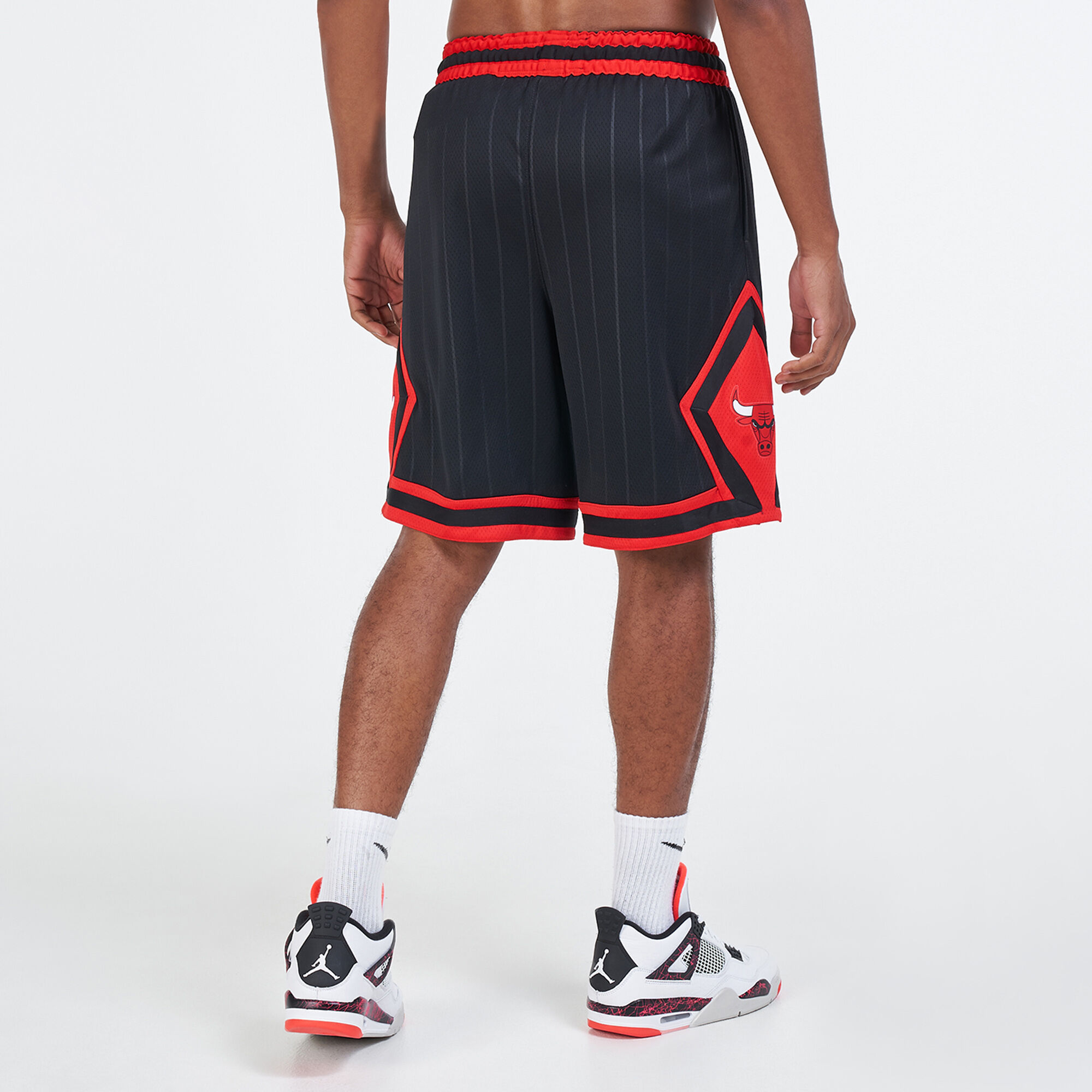 Chicago bulls jordan shorts hotsell