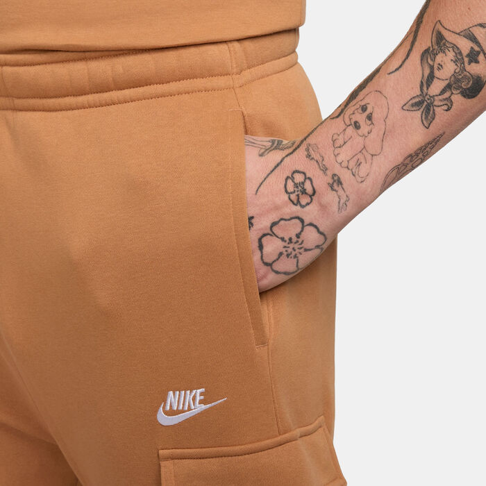 Nike Men's Sports Club Cargo Pants Brown Nike Men's Sports Club Cargo Pants Brown image number 4