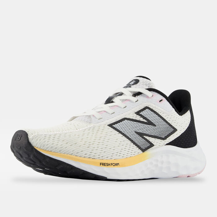 New Balance Women's Fresh Foam Arishi v4 Shoes White image number 6