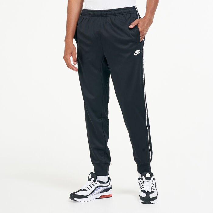 Nike Men's Sportswear Repeat Sweatpants Black image number 0