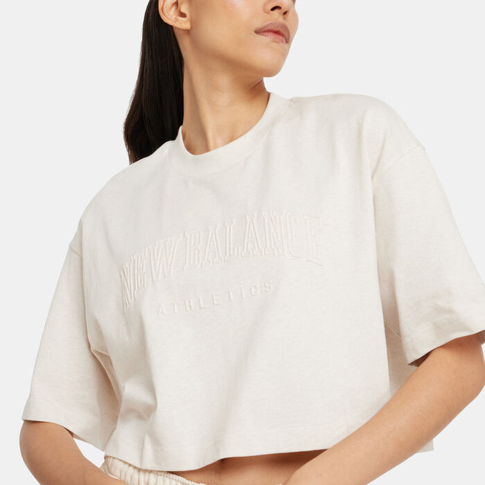 New Balance Women's Embossed Graphic Jersey T-Shirt Beige New Balance Women's Embossed Graphic Jersey T-Shirt Beige image number 3