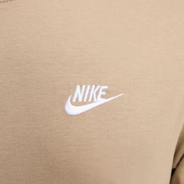 Nike Men's Sportswear Club T-Shirt Beige Nike Men's Sportswear Club T-Shirt Beige image number 4