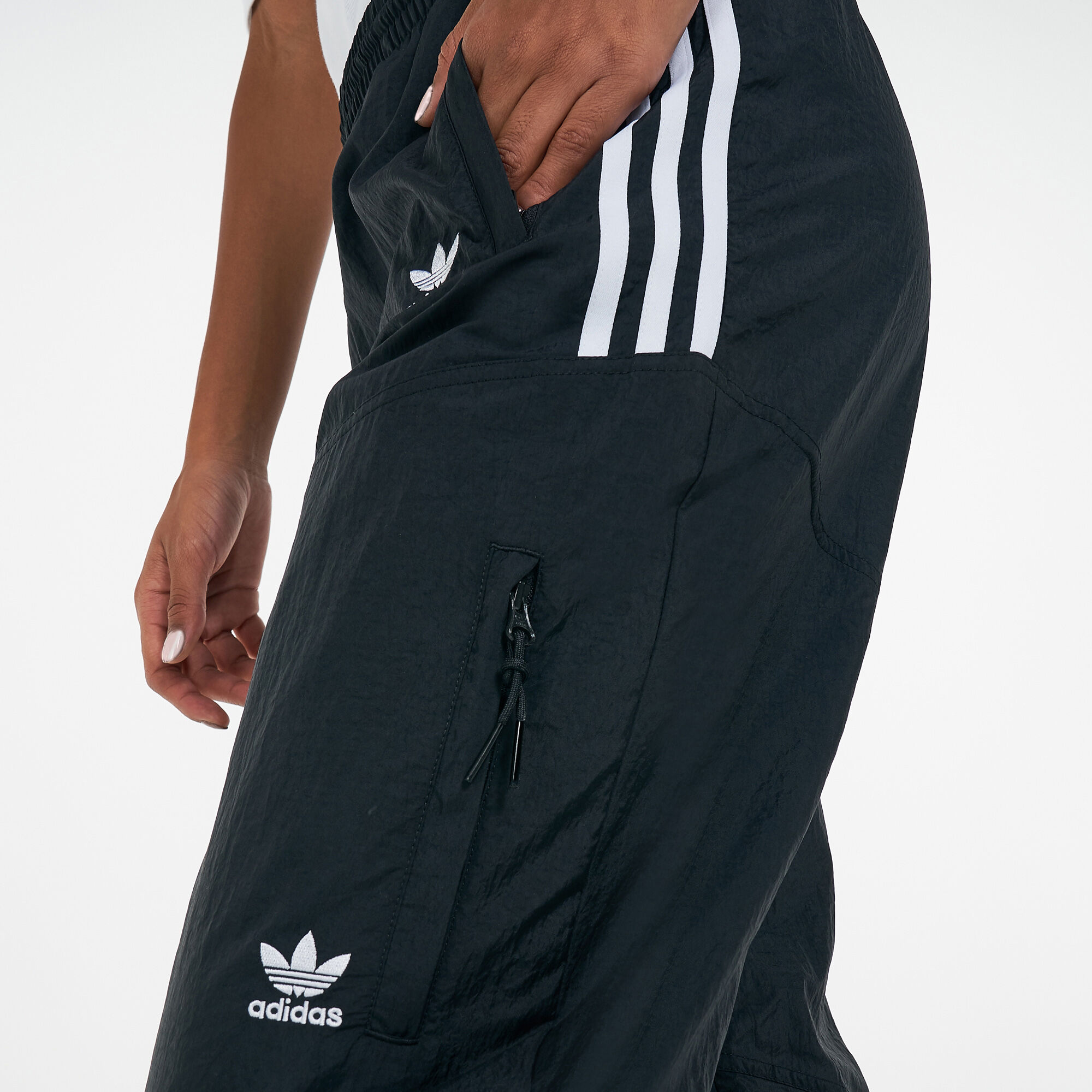 Adidas originals men's skateboarding classic wind pants discount