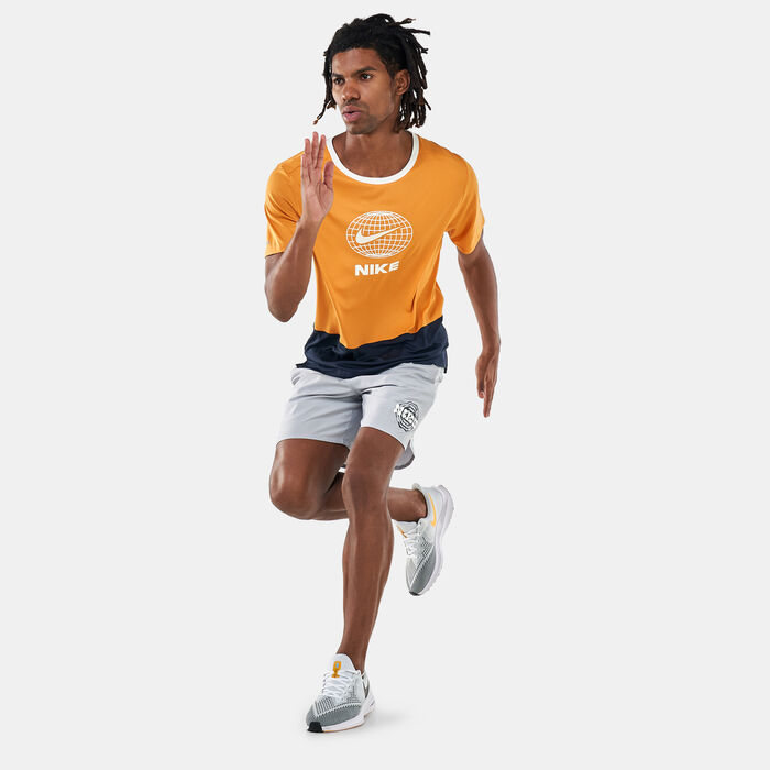 Nike Men's Dri-FIT Challenger Shorts Grey image number 2