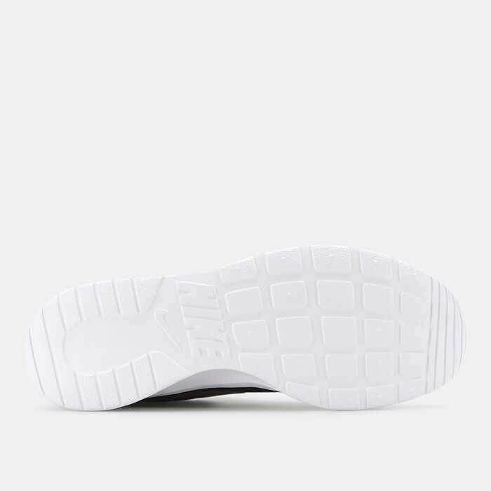 Nike Women's Tanjun Shoe Black image number 3