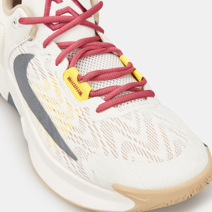 Nike Men's Giannis Immortality 2 Basketball Shoe White Nike Men's Giannis Immortality 2 Basketball Shoe White image number 5