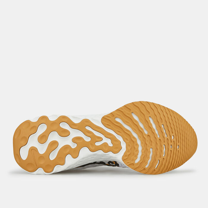 Nike Women's React Infinity Run 2 Shoe White image number 3