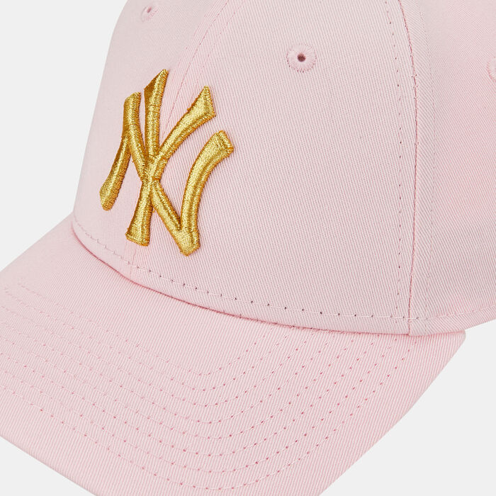 New Era Women's Metallic Logo New York Yankees 9Forty Cap Pink image number 2