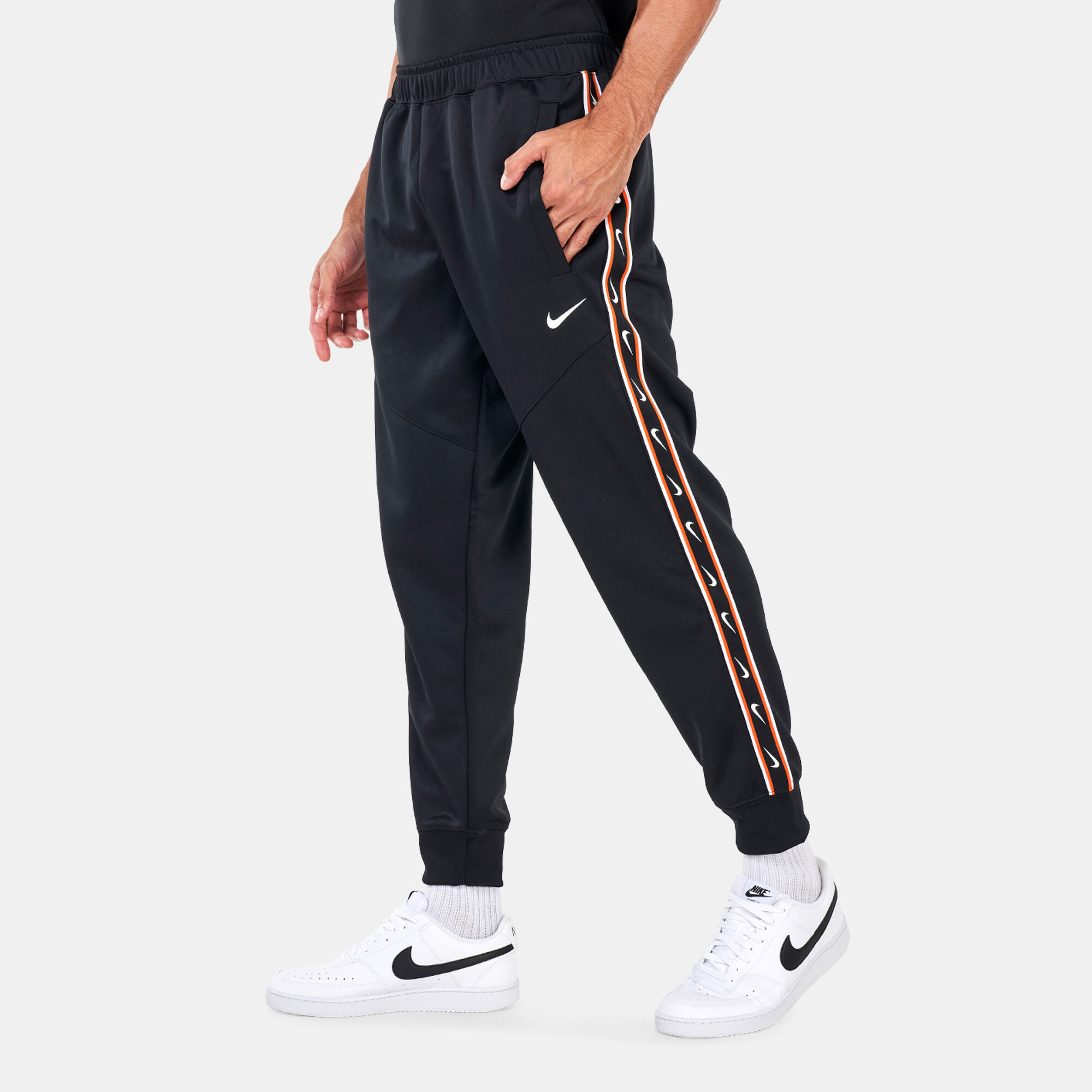 Men s Sportswear Repeat Joggers Black Nike in Qatar SSS