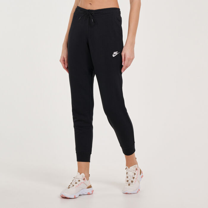 Nike Women's Essential Fleece Pants Black image number 0