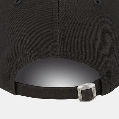 New Era Men's League Essential New York Yankees Logo 9Forty Cap Black