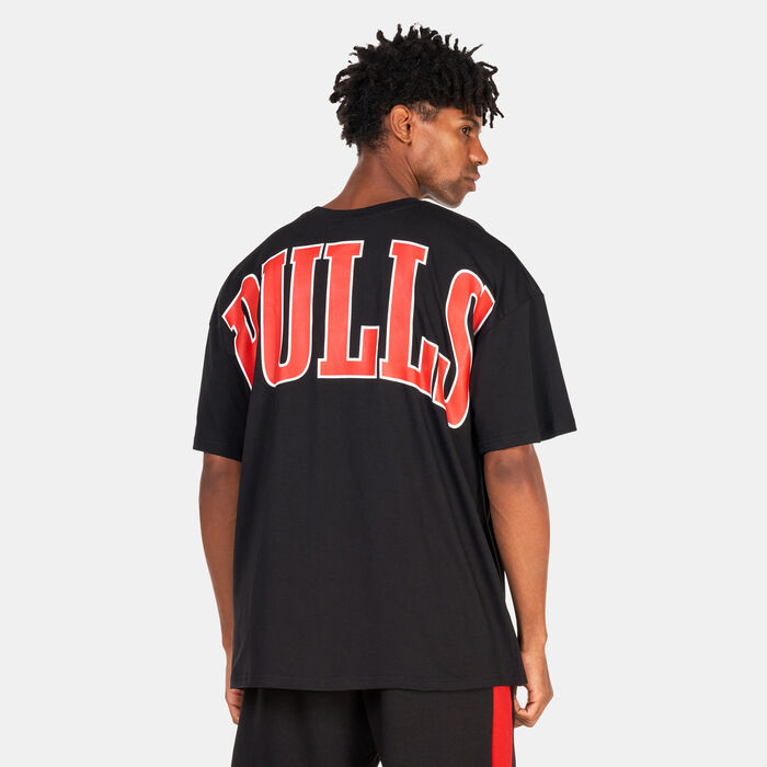 New Era Men's Chicago Bulls NBA Infill Logo T-Shirt Black New Era Men's Chicago Bulls NBA Infill Logo T-Shirt Black image number 1