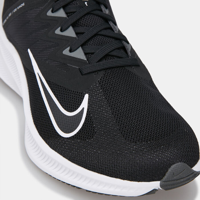 Nike Women's Quest 3 Shoe Black image number 4