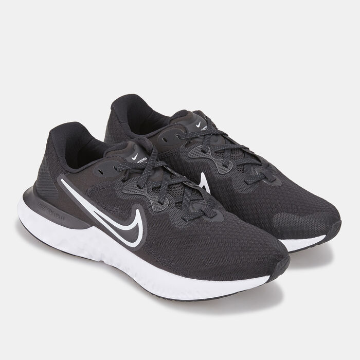 Nike Women's Renew Run 2 Shoe Black image number 2