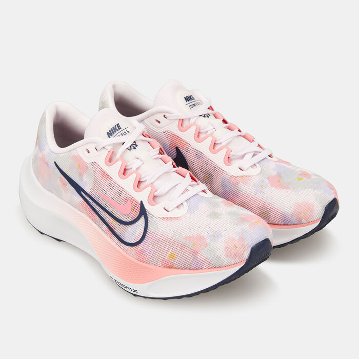 Nike Women's Zoom Fly 5 Premium Road Running Shoe Pink image number 1