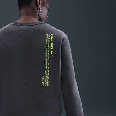 Nike Men's Sportswear Club Sweatshirt Grey