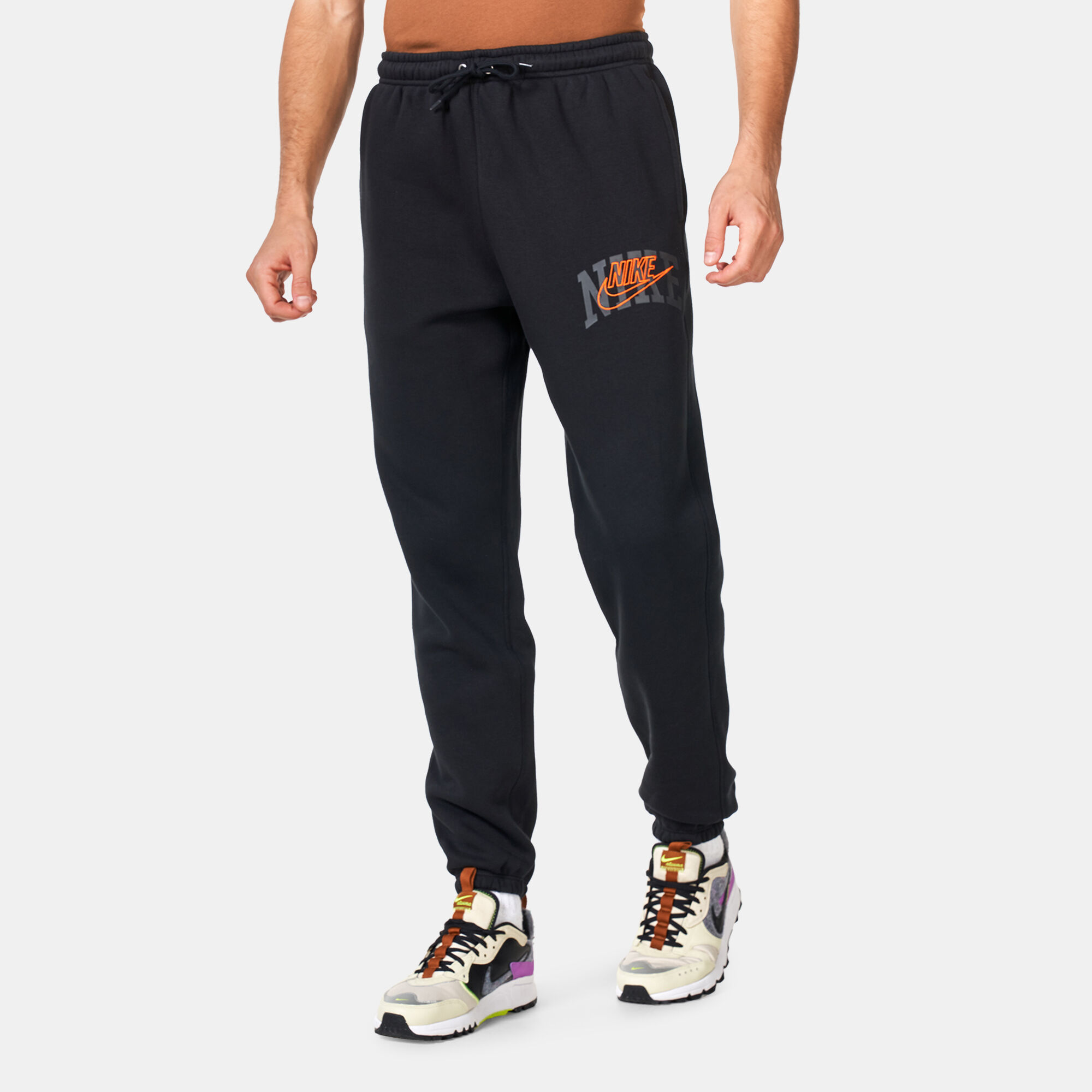 Men s Club Fleece Cuffed Trousers Black Nike in Qatar SSS