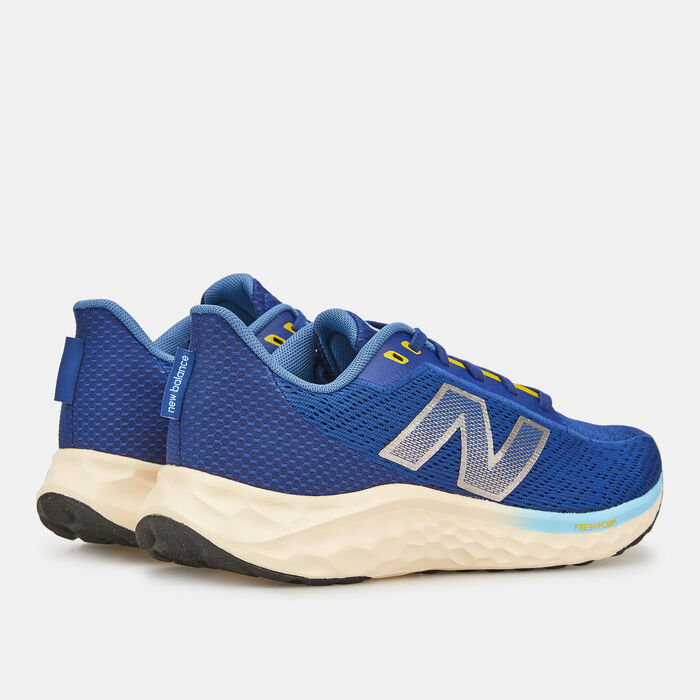 New Balance Men's Fresh Foam Arishi v4 Shoes Blue image number 2