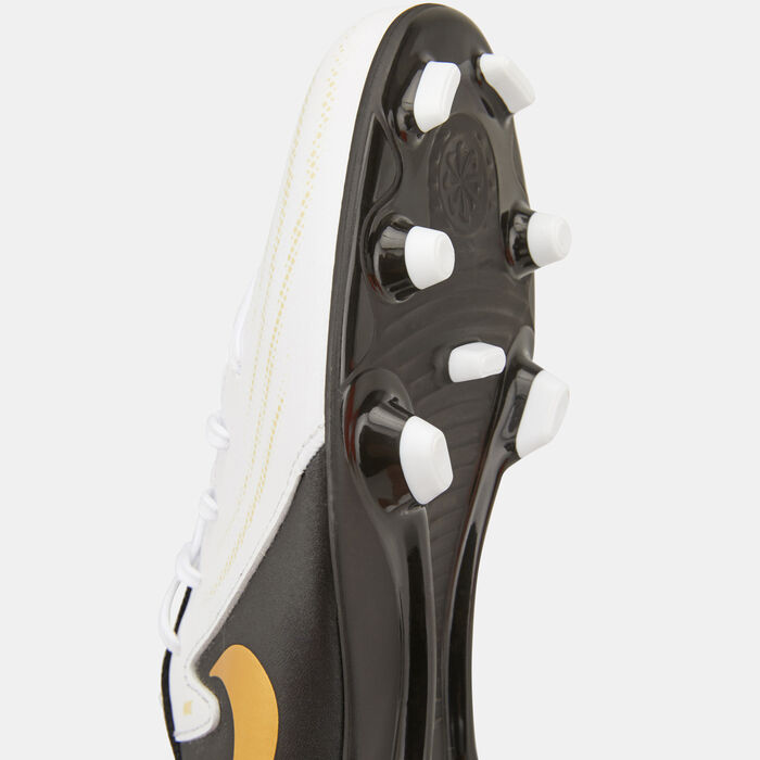 Nike Kids' Phantom GX 2 Club Multi-Ground Football Shoes (Younger and Older Kids) White Nike Kids' Phantom GX 2 Club Multi-Ground Football Shoes (Younger and Older Kids) White image number 4