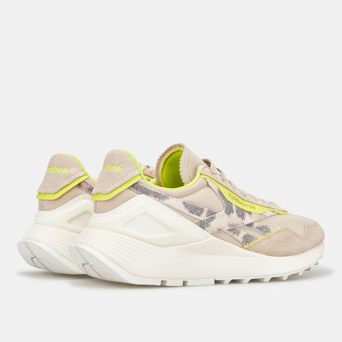 Reebok Women's Classic Leather Legacy AZ Shoe Beige Reebok Women's Classic Leather Legacy AZ Shoe Beige image number 2