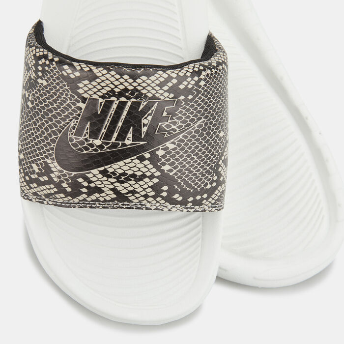 Nike Women's Victori One Printed Slide Black Nike Women's Victori One Printed Slide Black image number 2