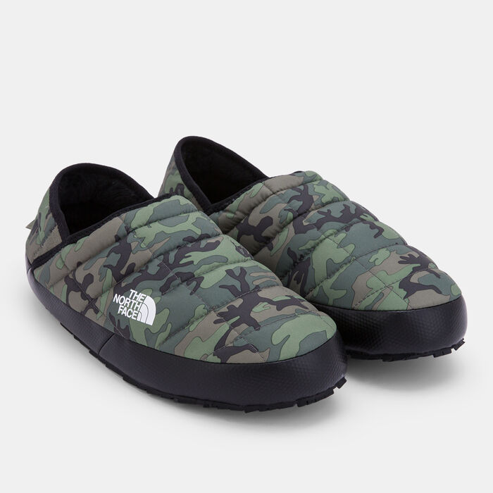 The North Face Men's Thermoball Traction V Mule Slip-On Shoes Green The North Face Men's Thermoball Traction V Mule Slip-On Shoes Green image number 2