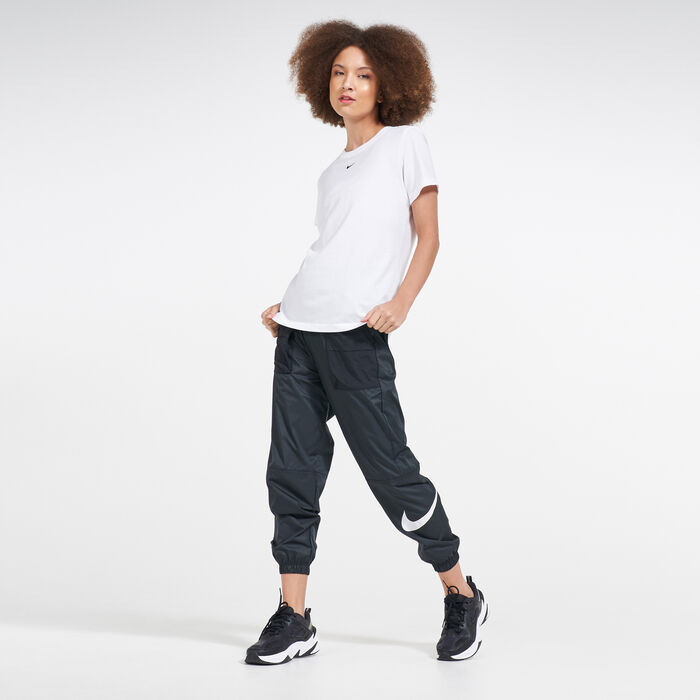 Nike Women's Sportswear Essential T-Shirt White image number 2